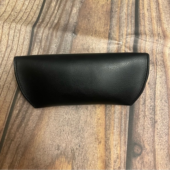Black DIFF Eyewear Case - Picture 2 of 3